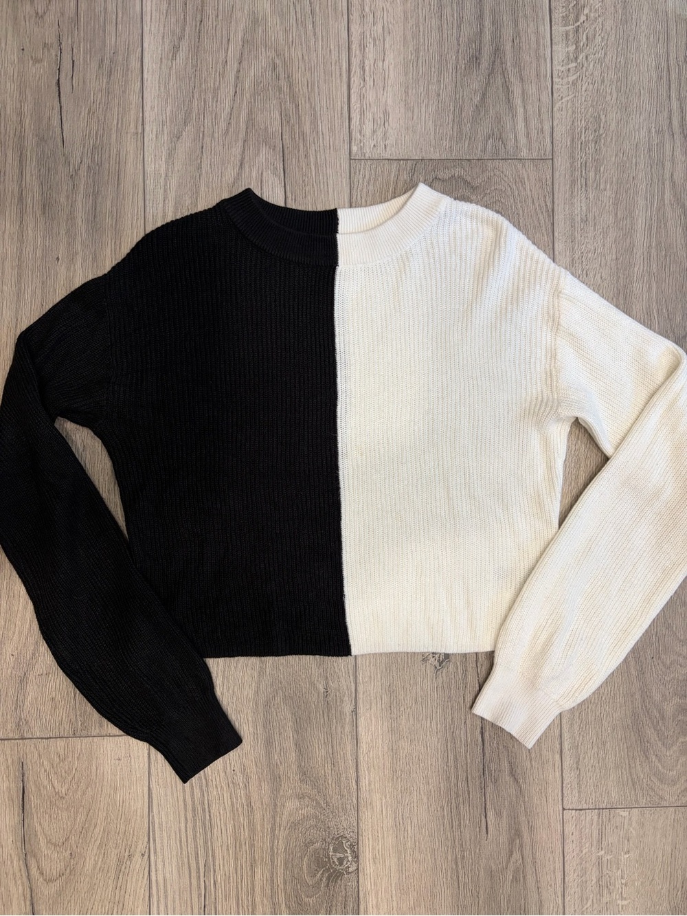 EUC Girls H&M sweater 12/14.